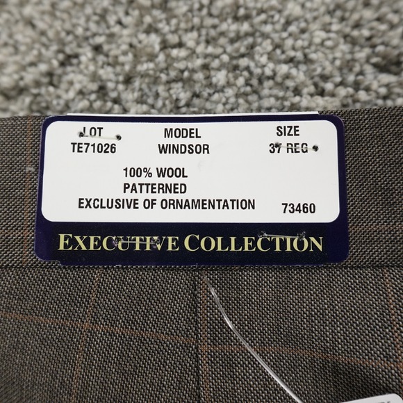 Jos. A. Bank Other - NEW Jos A Bank Pants Mens‎ 37R Gray Wool Trousers Dress Slacks Pleated Career